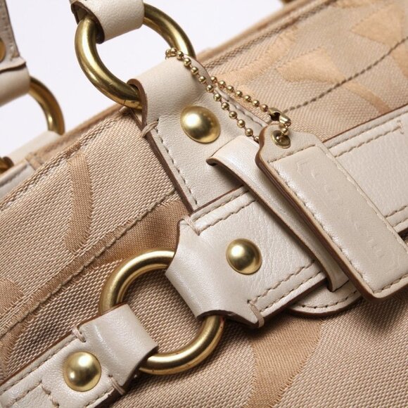 Coach Signature Sateen Carly Carryall - Picture 11 of 16